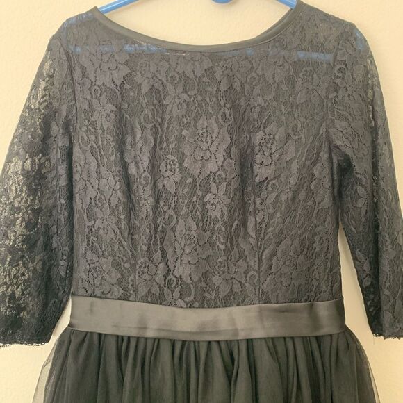 Never Worn Bridess Lace and Tulle Evening Dress - Picture 3 of 4